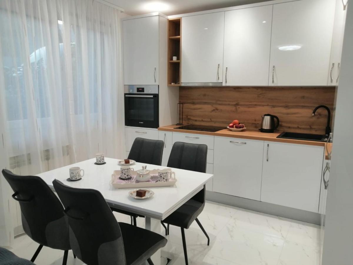 Apartmani Marivo Baška Voda Exterior foto