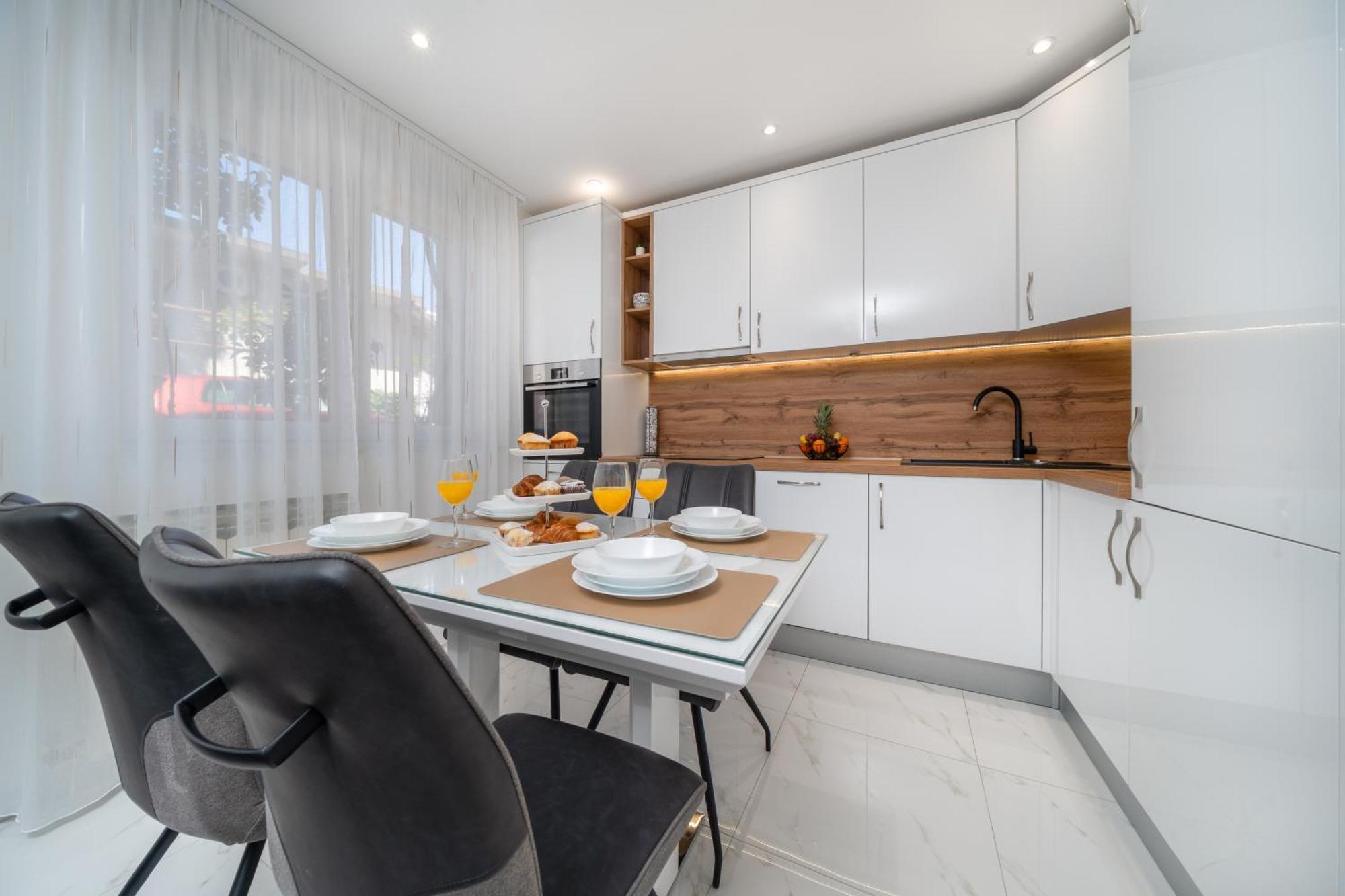 Apartmani Marivo Baška Voda Exterior foto